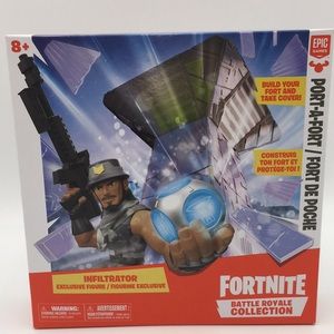 Fortnite Battle Royale Collection Infiltrator Port-A-Fort Playset Epic G…